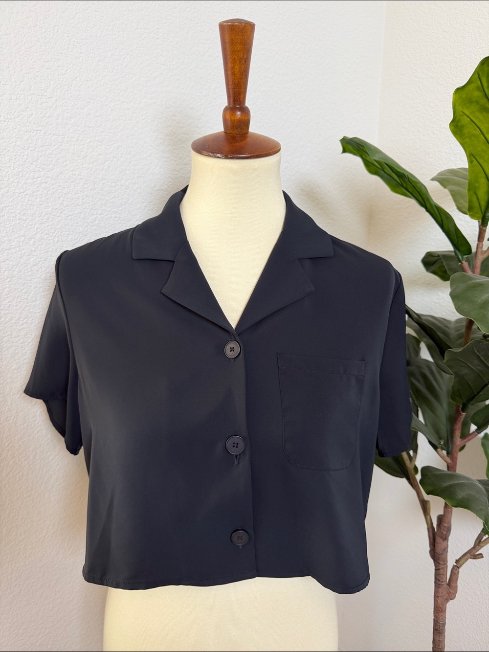 OAK + FORT Cropped Button Front Top